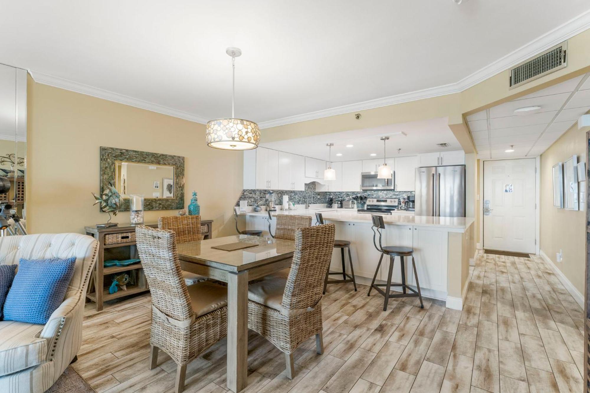 Stunning 2/2 Designer Condo W Coastal Appeal Right On The Gulf! Panama City Beach Εξωτερικό φωτογραφία